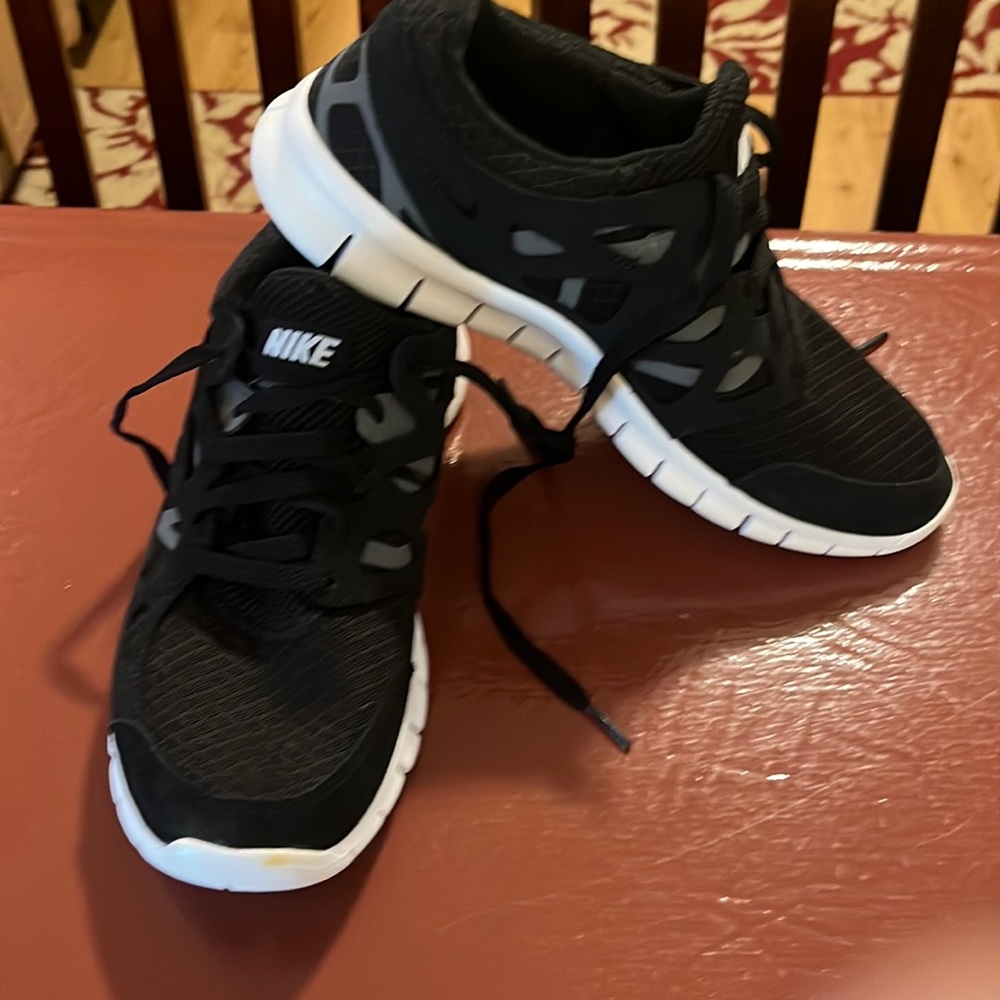 Nike free run 2 mens sz 9